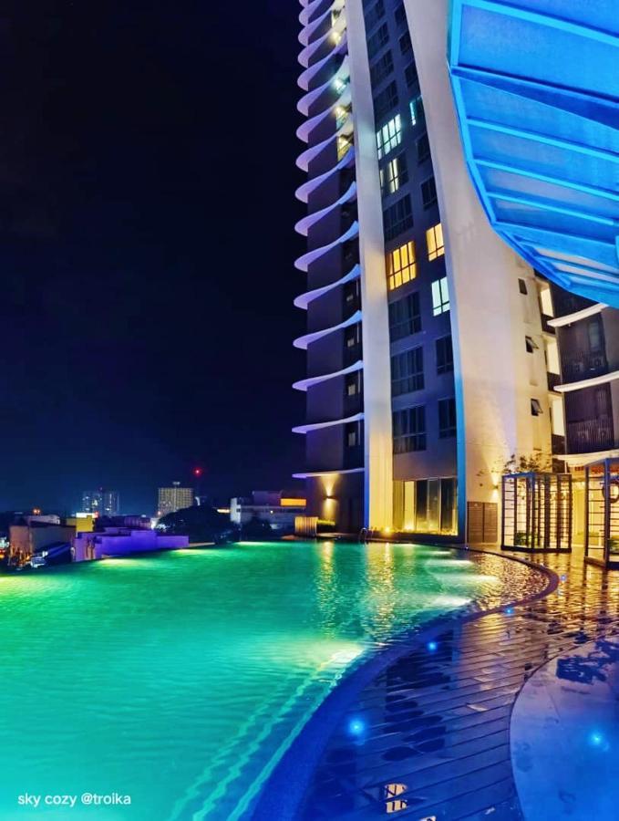 Sky Cozy Troika Residence, 1 Bedroom 4-6 Pax, 2 Bedrooms 6-8 Pax, Pool Vew, Sky & City View, Free Parking, Pool, Unlimited Wifi & Netflix โกตาบารู ภายนอก รูปภาพ