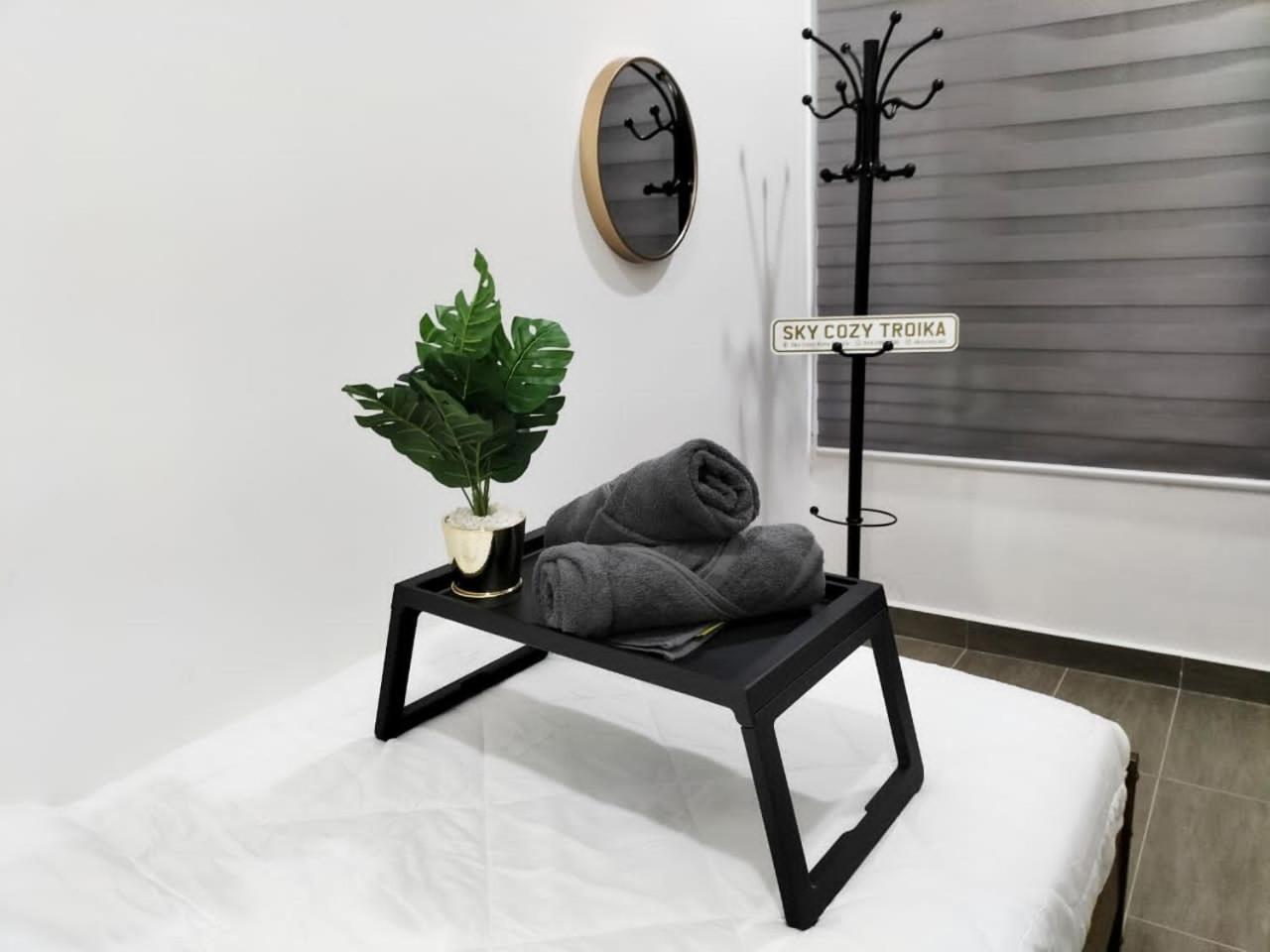 Sky Cozy Troika Residence, 1 Bedroom 4-6 Pax, 2 Bedrooms 6-8 Pax, Pool Vew, Sky & City View, Free Parking, Pool, Unlimited Wifi & Netflix โกตาบารู ภายนอก รูปภาพ