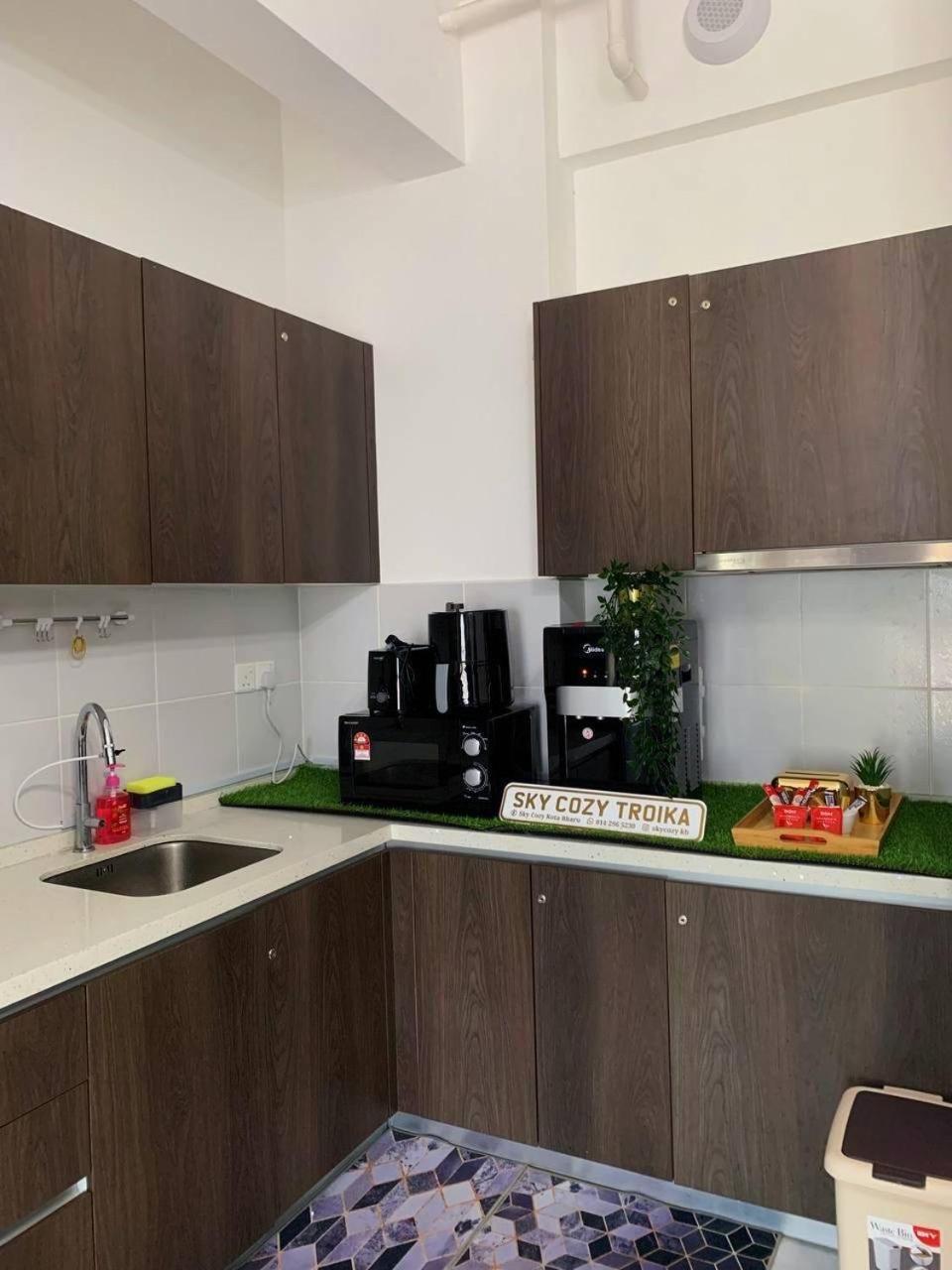 Sky Cozy Troika Residence, 1 Bedroom 4-6 Pax, 2 Bedrooms 6-8 Pax, Pool Vew, Sky & City View, Free Parking, Pool, Unlimited Wifi & Netflix โกตาบารู ภายนอก รูปภาพ
